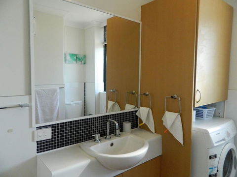 Riverside - Accommodation Gladstone 3