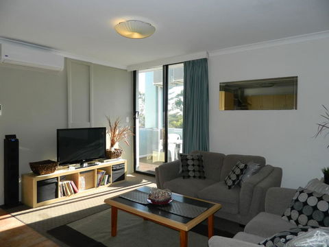 Riverside - Accommodation Gladstone 16