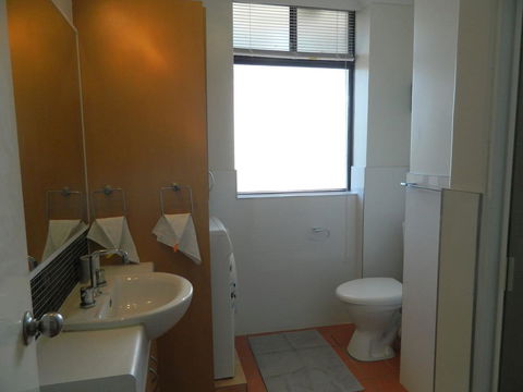 Riverside - Accommodation Gladstone 6