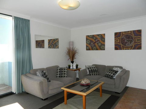 Riverside - Accommodation Gladstone 11