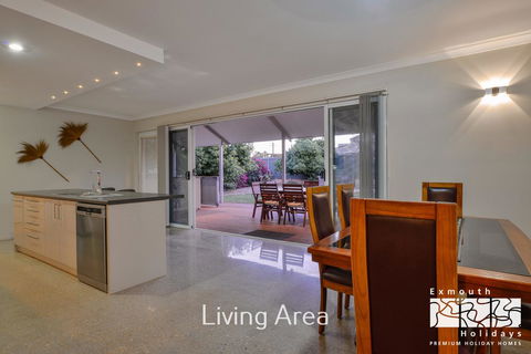 13 Learmonth Street - Close To Town Centre - Accommodation Gladstone 5