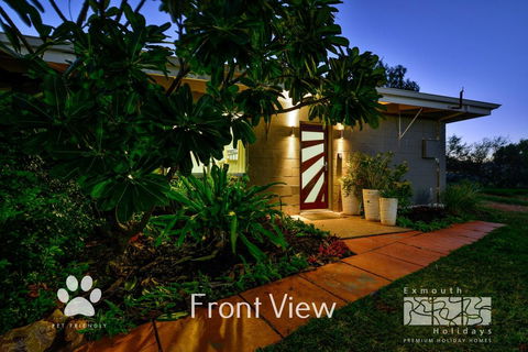 13 Learmonth Street - Close To Town Centre - Accommodation Gladstone 0