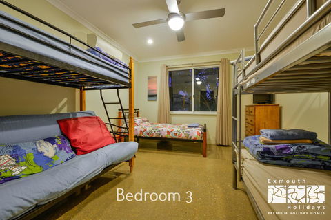 13 Learmonth Street - Close To Town Centre - Accommodation Gladstone 9
