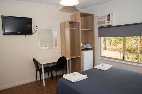 Jurien Bay Hotel Motel - Accommodation Gladstone 1