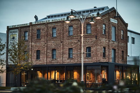 The Premier Mill Hotel - Accommodation Gladstone 15
