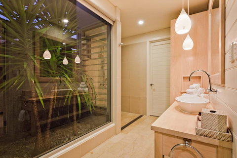 Injidup Spa Retreat - Accommodation Gladstone 23