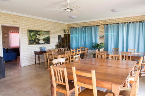 Baywatch Retreat Augusta - Accommodation Gladstone 17