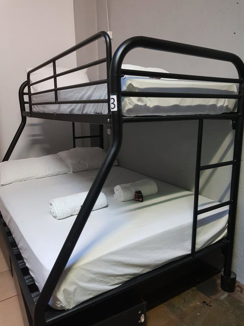 JJ's Backpackers - Accommodation Gladstone 24