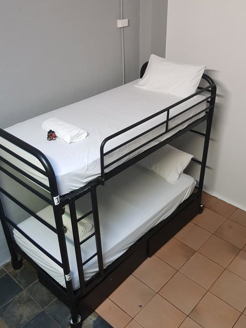 JJ's Backpackers - Accommodation Gladstone 32