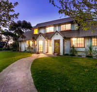 Sienna Estate Lodge And Winery - Accommodation Gladstone