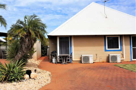 Osprey Holiday Village Unit 213 1 Bedroom - Accommodation Gladstone 1