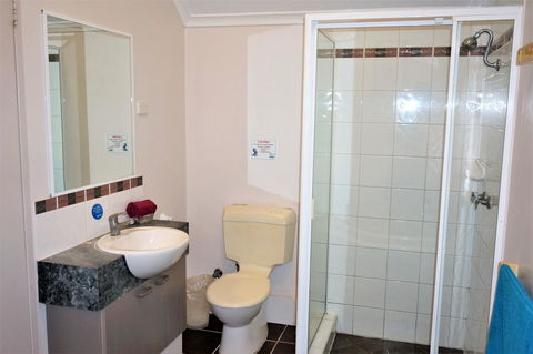 Osprey Holiday Village Unit 213 1 Bedroom - Accommodation Gladstone 7