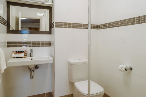 Canning Bridge Auto Lodge - Accommodation Gladstone 24
