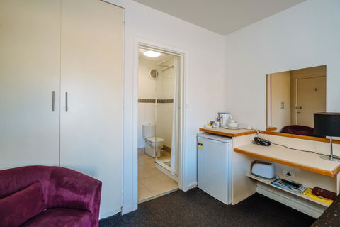 Canning Bridge Auto Lodge - Accommodation Gladstone 22