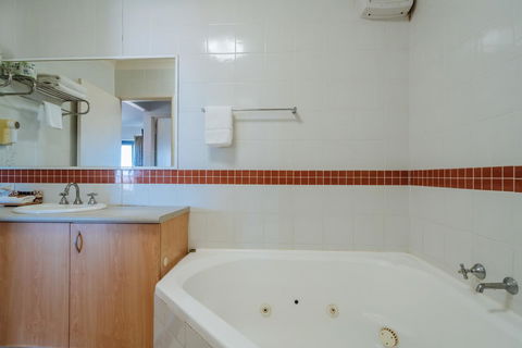 Canning Bridge Auto Lodge - Accommodation Gladstone 40