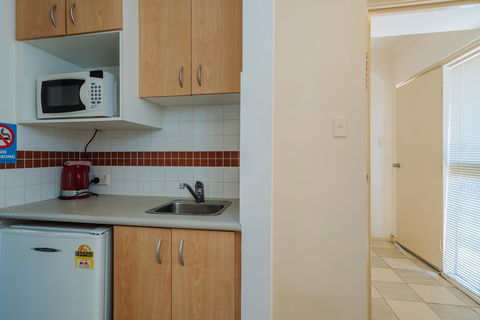 Canning Bridge Auto Lodge - Accommodation Gladstone 7