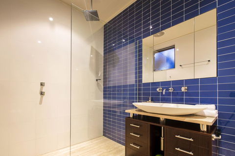 Arthouse - Accommodation Gladstone 22