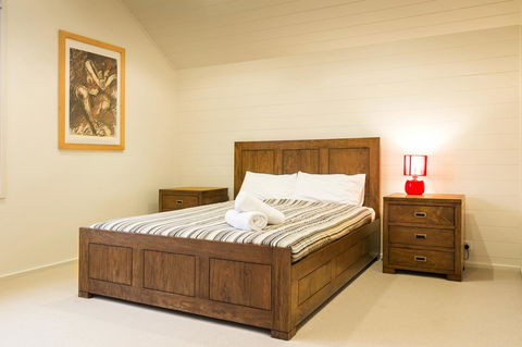 Arthouse - Accommodation Gladstone 15