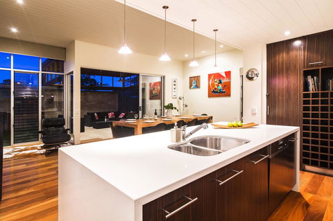 Arthouse - Accommodation Gladstone 9