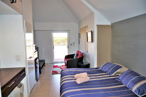 Osprey Holiday Village Unit 203 1 Bedroom - Accommodation Gladstone 5