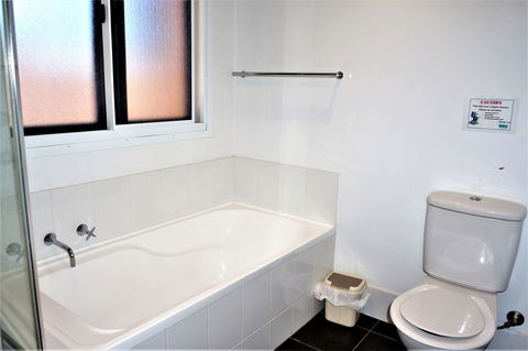 Osprey Holiday Village Unit 203 1 Bedroom - Accommodation Gladstone 10