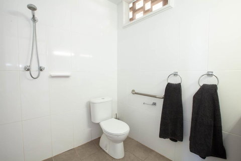 EUCLA MOTOR HOTEL - Accommodation Gladstone 5