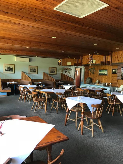 EUCLA MOTOR HOTEL - Accommodation Gladstone 36