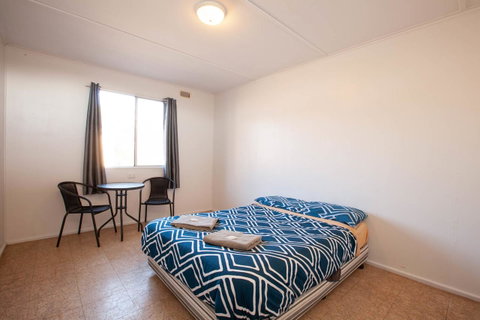 EUCLA MOTOR HOTEL - Accommodation Gladstone 11