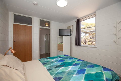 EUCLA MOTOR HOTEL - Accommodation Gladstone 23