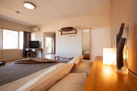 EUCLA MOTOR HOTEL - Accommodation Gladstone 15