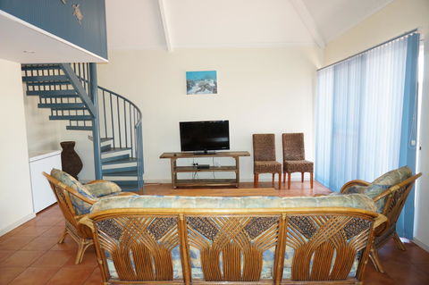 Osprey Holiday Village Unit 119 - Accommodation Gladstone 2