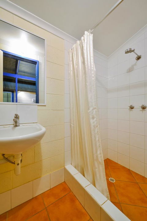 Osprey Holiday Village Unit 119 - Accommodation Gladstone 13
