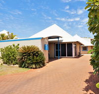 Osprey Holiday Village Unit 119 - Close to the pool - Accommodation Gladstone