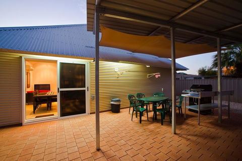 Osprey Holiday Village Unit 103 2 Bedroom - Accommodation Gladstone 11