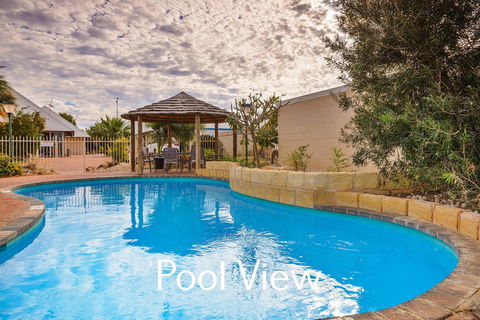 Osprey Holiday Village Unit 103 2 Bedroom - Accommodation Gladstone 14