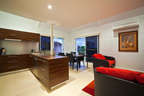 Osprey Holiday Village Unit 103 2 Bedroom - Accommodation Gladstone 4