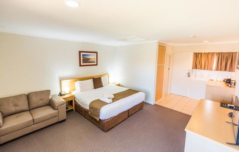 Hospitality Carnarvon, SureStay Collection By Best Western - Accommodation Gladstone 3