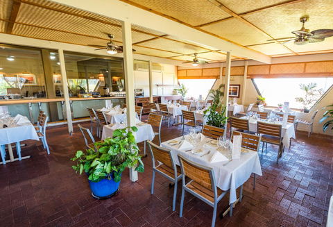 Hospitality Carnarvon, SureStay Collection By Best Western - Accommodation Gladstone 26