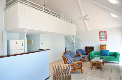 Osprey Holiday Village Unit 120 - Plenty Of Room For A Large Family - Accommodation Gladstone 0