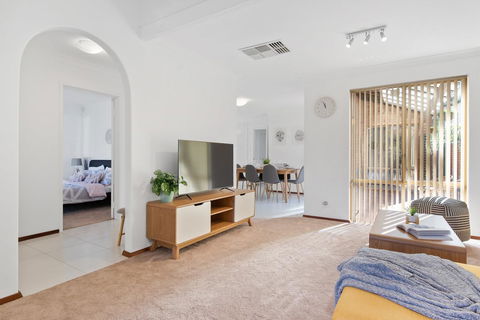 Applecross Village Residence - Accommodation Gladstone 3