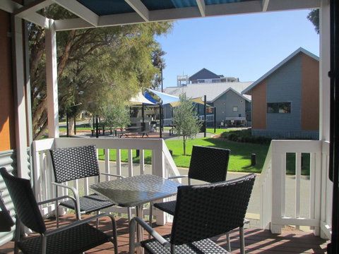 Mandurah Ocean Marina Chalets - Accommodation Gladstone 40