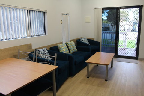 Mandurah Ocean Marina Chalets - Accommodation Gladstone 30