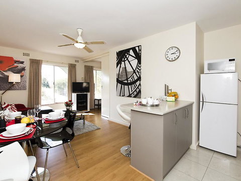Style In Subiaco - Accommodation Gladstone 5