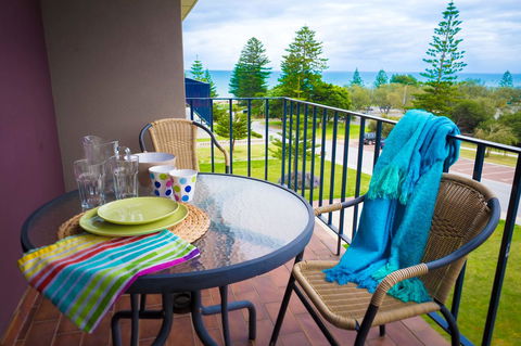 Cottesloe Sea Bliss Apartment - Accommodation Gladstone 0
