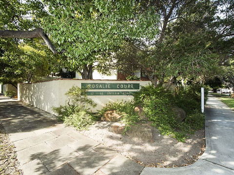 Rosalie 13 - Accommodation Gladstone 18
