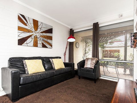 Rosalie 02 - Accommodation Gladstone 6