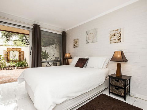 Rosalie 02 - Accommodation Gladstone 12