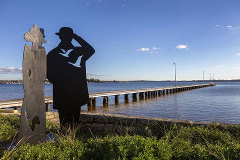 Como Executive Apartment - Accommodation Gladstone 24