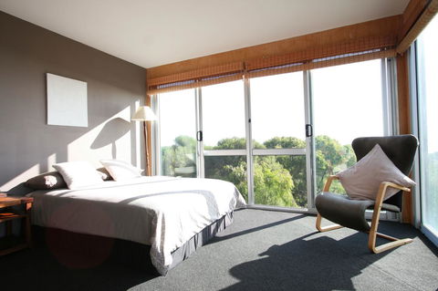 Aqua Views - Accommodation Gladstone 11