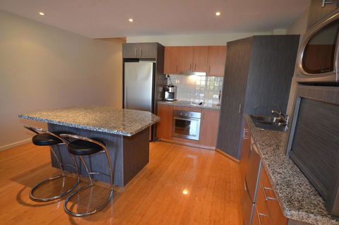 The Arcadia Apartment - Accommodation Gladstone 4